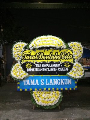 Papan Bunga Duka di Tolengas